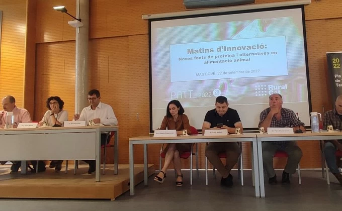 Asoprovac destaca la importància d'investigar en matèria d'alimentació animal