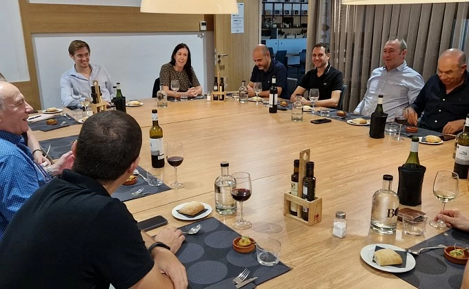 Encuentro informal con la directora general Rosa Altisent para analitzar los retos del sector vacuno