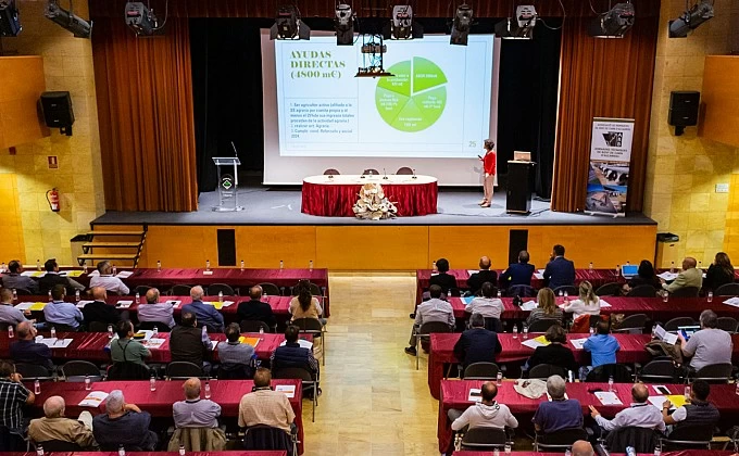 La incertesa econòmica marca la XXIV Jornada tècnica del boví de carn a Alcarràs